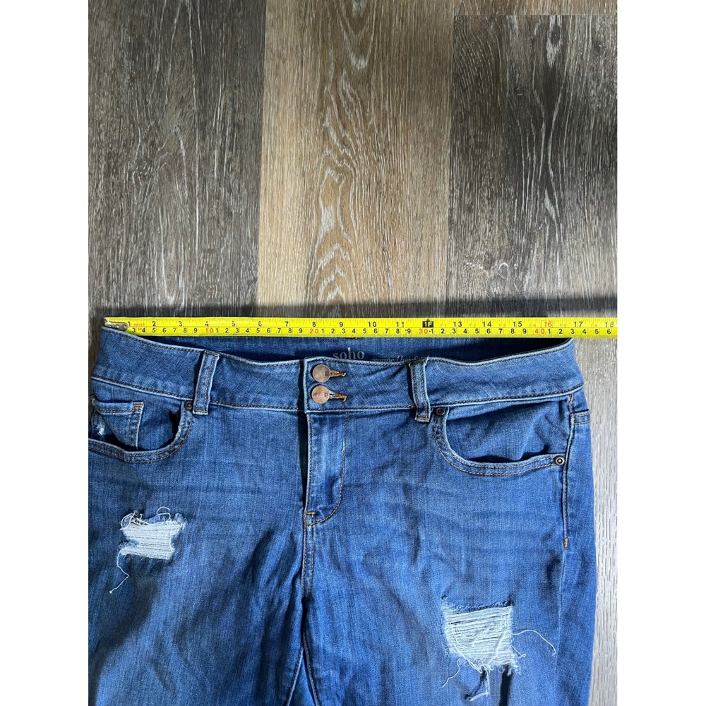 Soho Jeans Cropped Boyfriend Women 10 Blue Excellent Distressed Ripped Denim - Picture 3 of 7